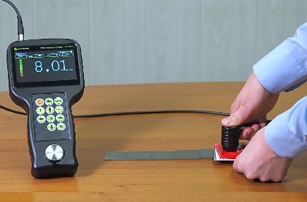 EM1401 UT Distancia de operación: hasta 6 mm